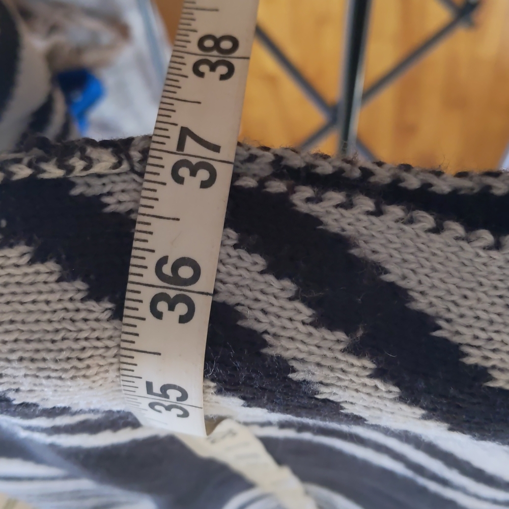 August Silk - image 6